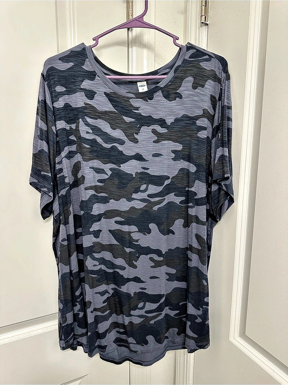 Old Navy Luxe Camo Tee Short Sleeve Top Gray & Black XXL